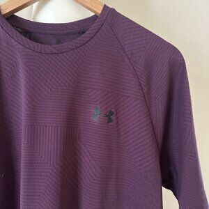 Under Armour tennis T shirt